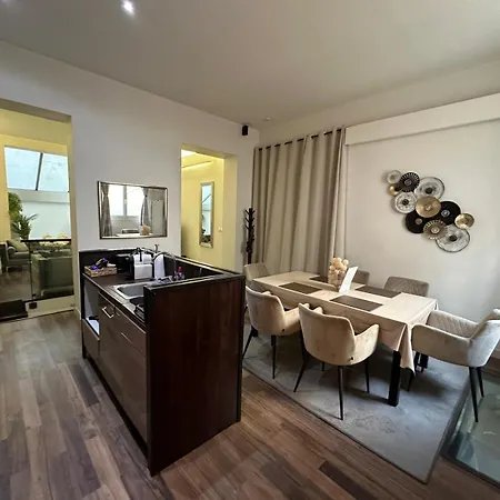 Les Champs Elysees-125m2 Modern And Spacious 아파트 *