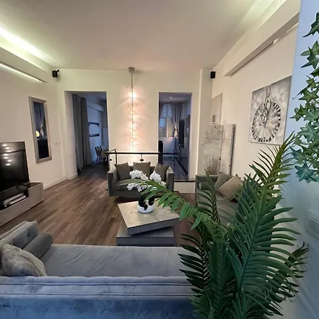 Les Champs Elysees-125m2 Modern And Spacious Paris