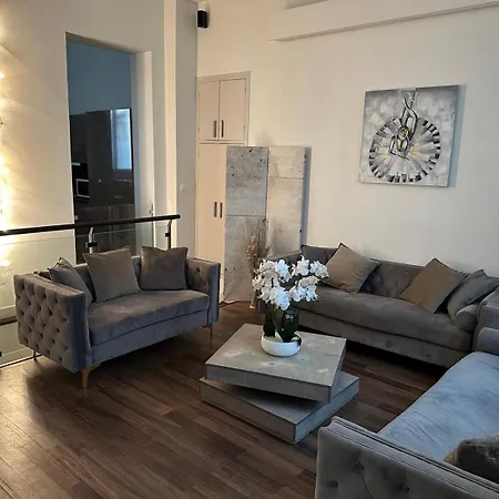 Les Champs Elysees-125m2 Modern And Spacious