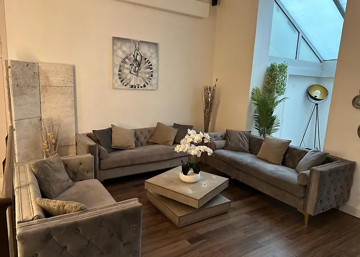 Les Champs Elysées-125m2 Modern&spacious * París