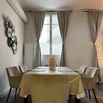 Apartment Les Champs Elysees-125m2 Modern And Spacious Paris