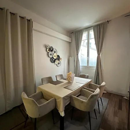 Les Champs Elysees-125m2 Modern And Spacious Paris