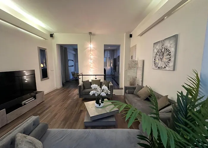 Les Champs Elysees-125m2 Modern And Spacious *